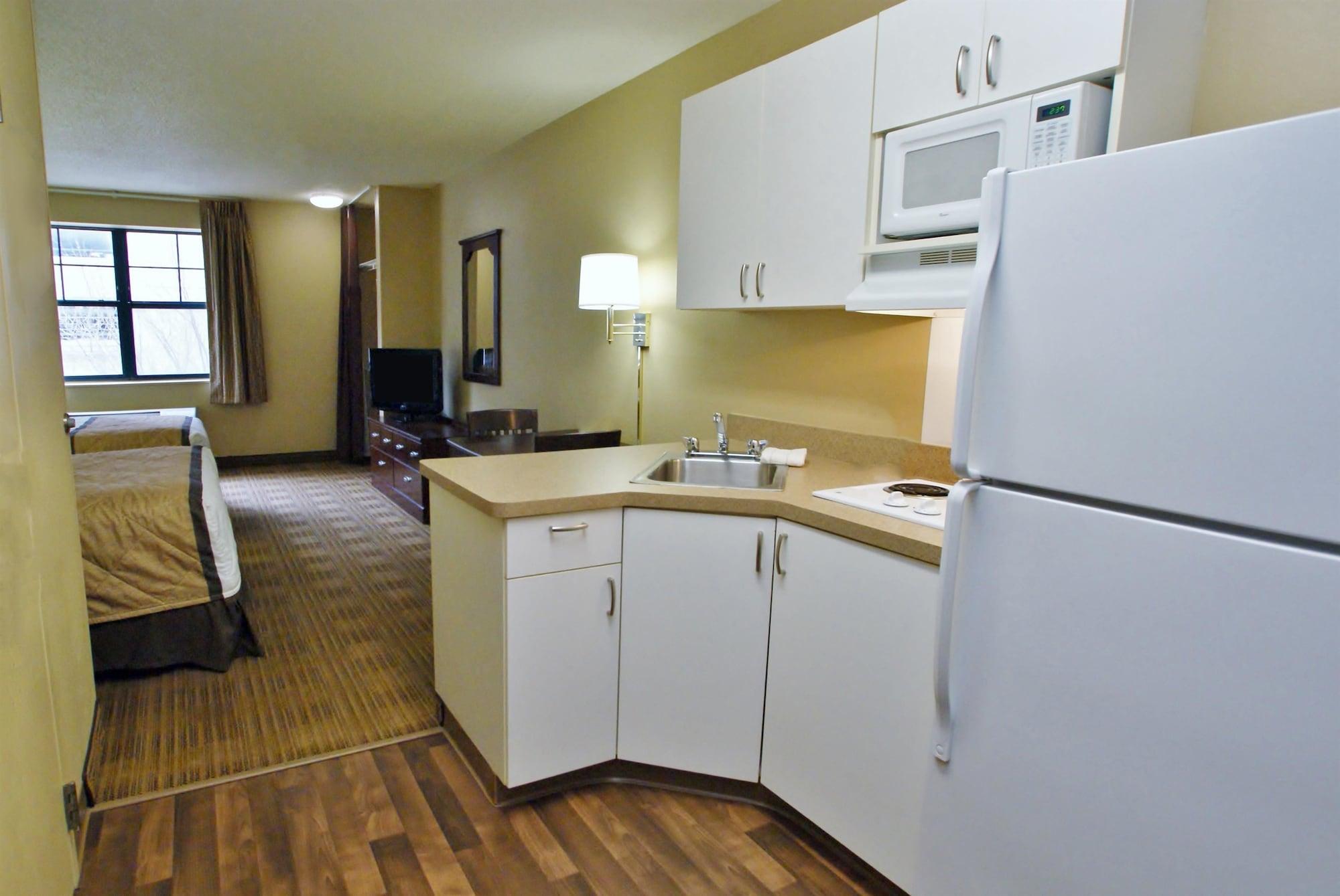 Extended Stay America Suites - Detroit - Dearborn Exterior photo